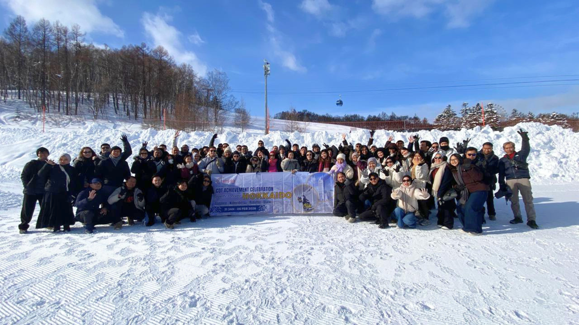 Winter Japan Snowy Retreat